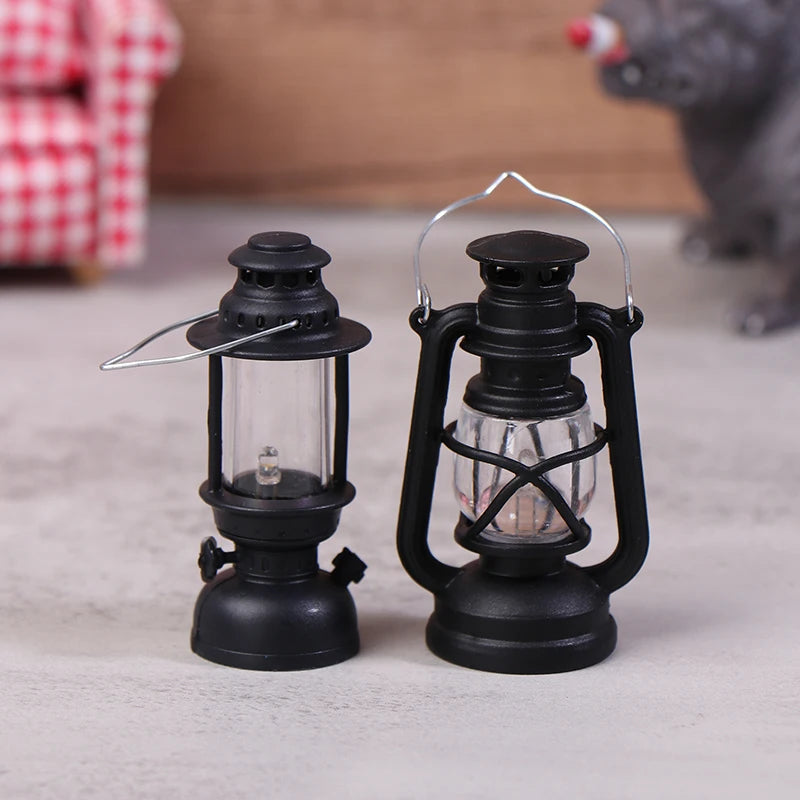 6cm Mini Led Retro Glowing Pony Lantern Simulation Cande Light Night Light Dollhouse Miniature Lamp Home Decor Toy
