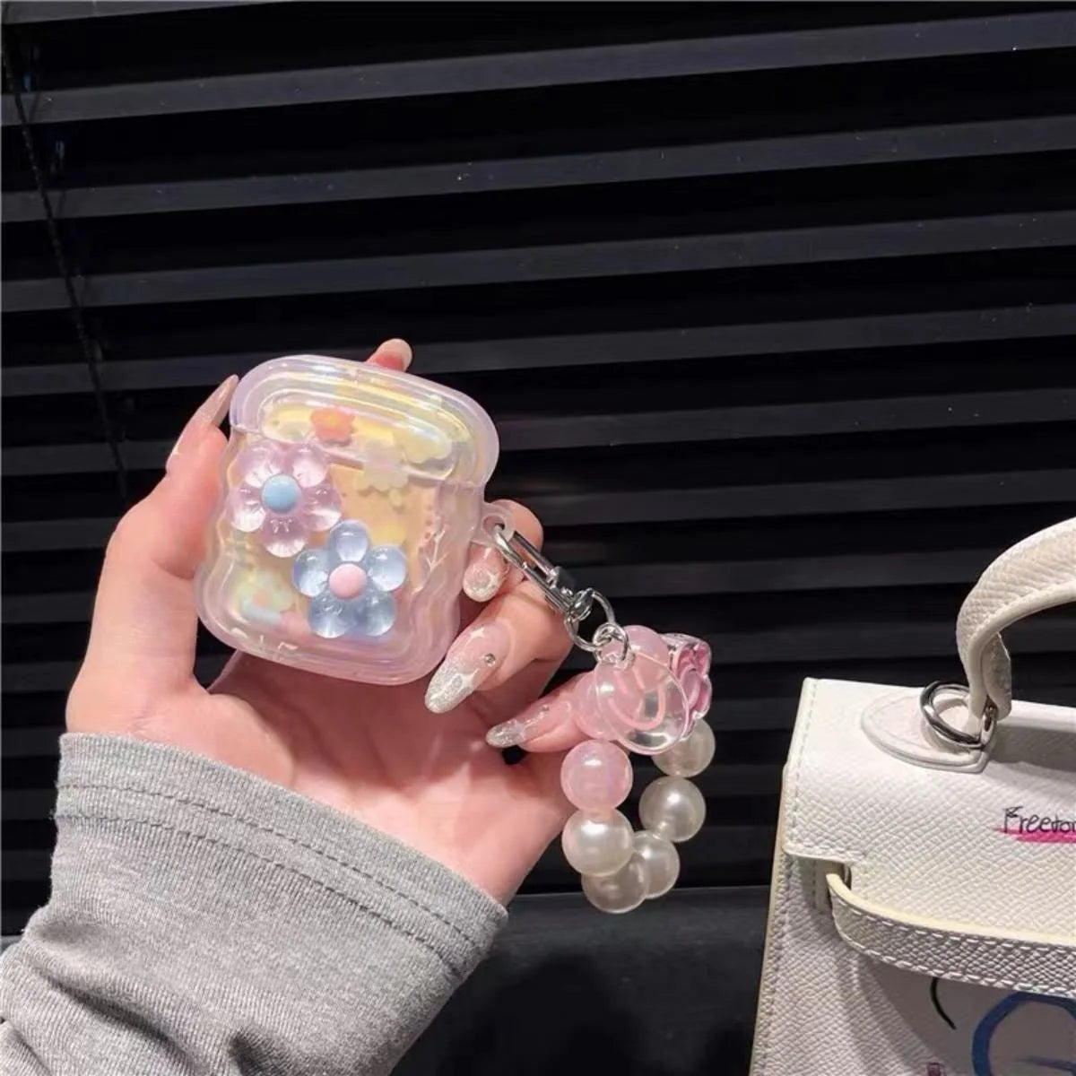 Flower Silicone Soft Shockproof Bracelet Love ins Cute Wireless Bluetooth Earphone Case For Apple Airpods Pro 2nd 3 2 1 Capa