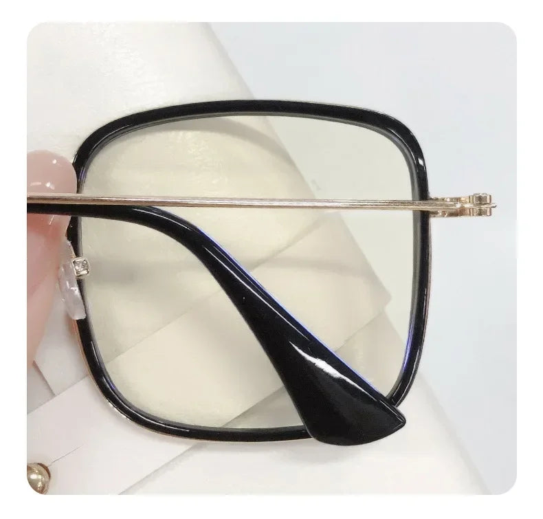 Woman Large Square Frame Glasses Ins Girl Fashion Transparent Reading Glass High-definition Anti-blue Light Computer Eyeglasses