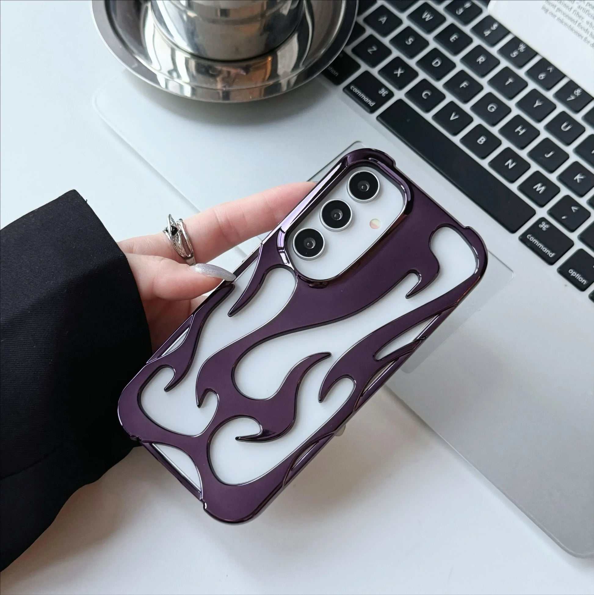 Fashion Hollow Slim Flame Pattern Soft Case For Samsung Galaxy S25 S24 Ultra S22 S23 A54 A55 A16 A15 A14 A06 Shockproof 3D Cover