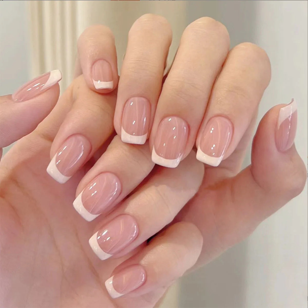 24Pcs Nude Pink Press on Nails Short Square False Nails Simple Gradient Nails Art Full Cover French Acrylic Nail Tips for Girls