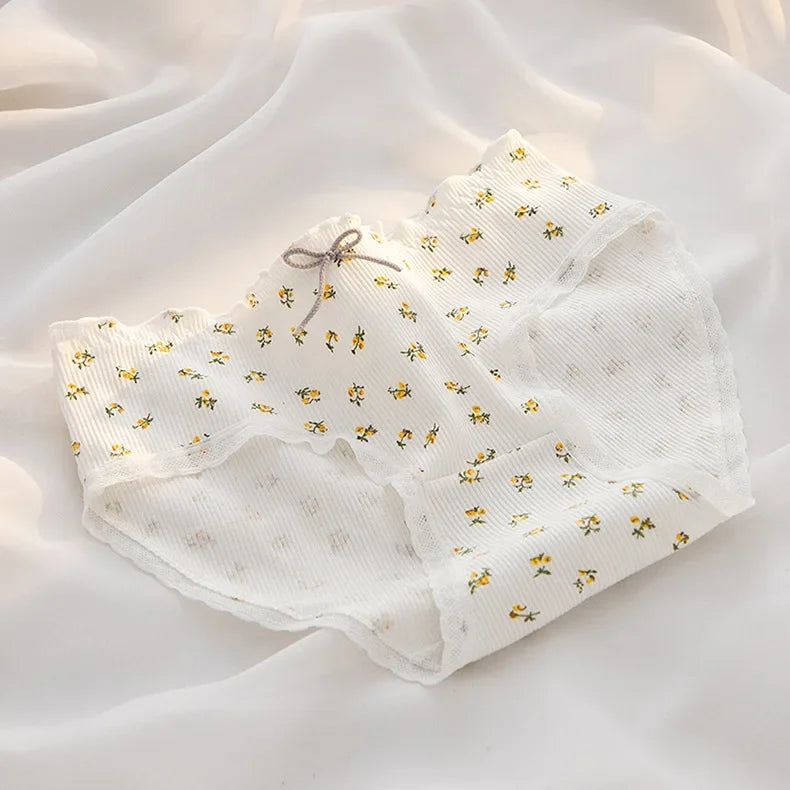 2023 New Women's Cotton Underwear Girl's Cute Flower Briefs Mid Waist Seamless Underpants Sexy Lace Panties Female Lingerie M-XL