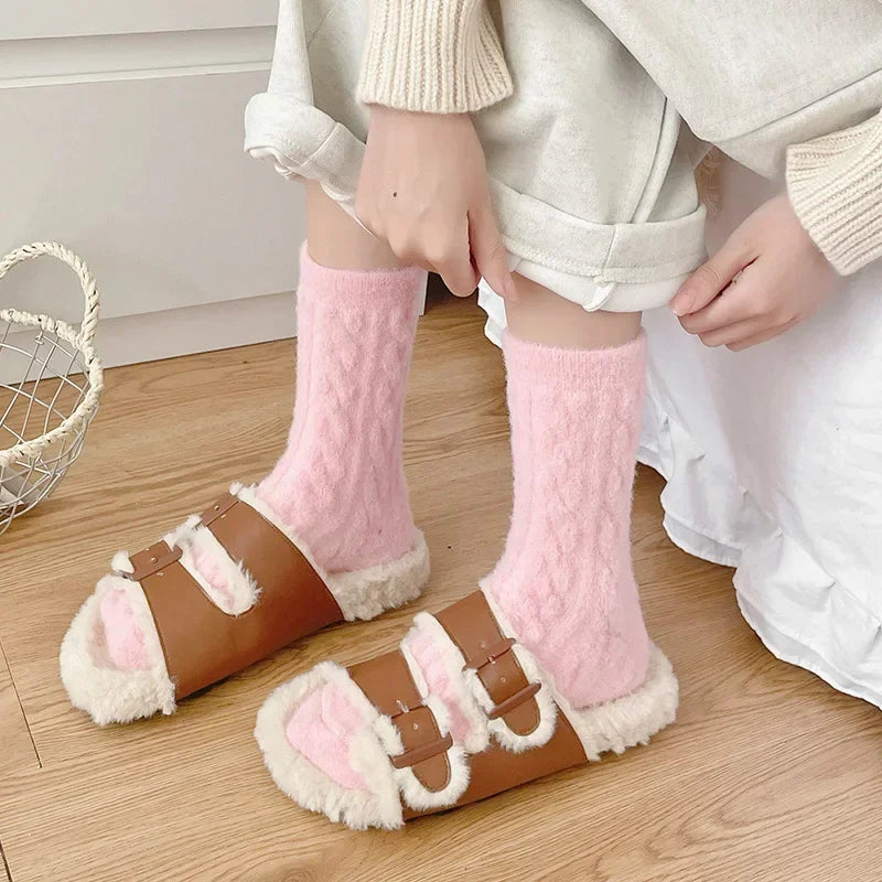 Winter Warm Coral Fleece Socks Women Solid Loose Sleeping Sock Velvet Home Fluffy Stocking Thicken Thermal Sox Calcetines