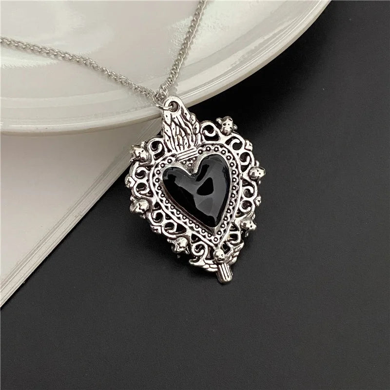 Punkl Big Cross Pendant Necklaces for Women Men Gothic Irregular Cross Clavicle Chain Necklaces Aesthetic Jewelry