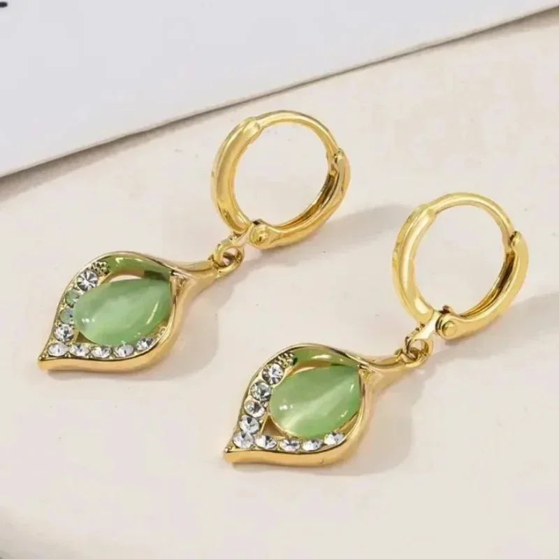 New Cat's Eye Fashion Geometric Earrings for Women Temperament Drop Earrings Girl Gift Earring Wedding Party Jewelry Gift