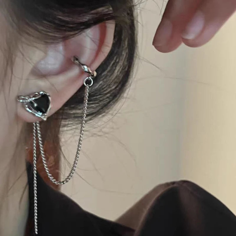 Gothic Black Love Crystal Clip Earrings for Women Exquisite Irregular Heart Stud Earring Long Link Tassel Y2K Jewelry Party Gift