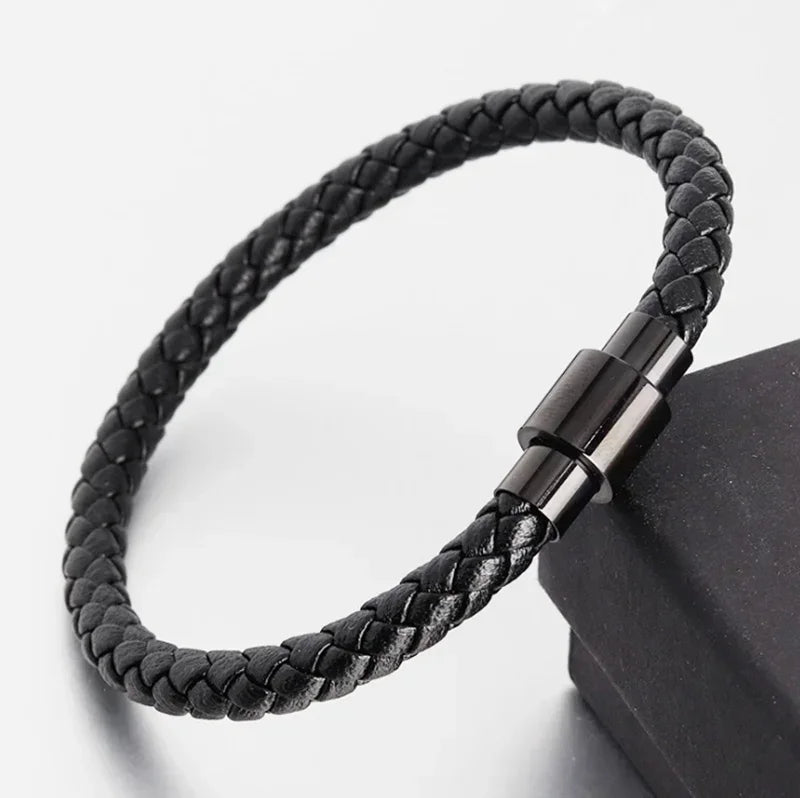Fashion Star of David Multilayer Leather Braided Bracelet with Magnetic Clasp Men\\\\'s Vintage Judaica Amulet Jewelry