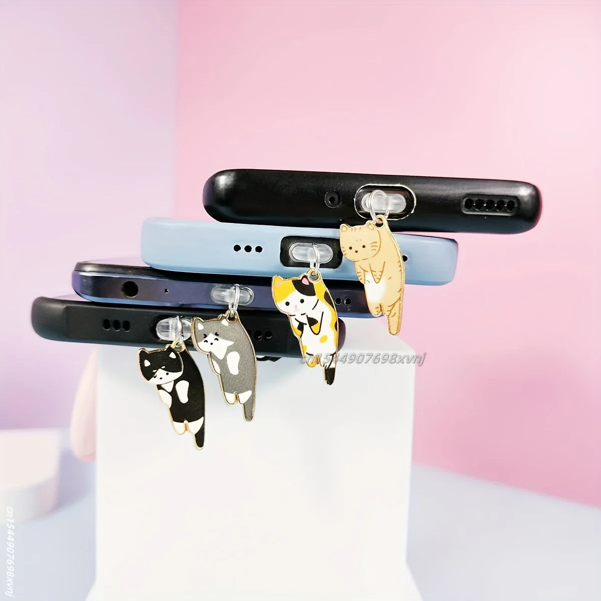 1pcs cat phone dust plug suitable for iPhone for Samsung Type-C interface dust plug phone suspension accessories cute cat