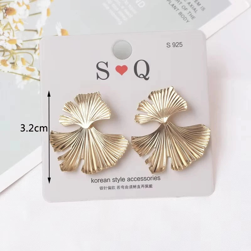 New Ginkgo Biloba Dangle Earrings for Women Gold Color Top Metal Statement Drop Earrings boucle d'oreille Unusual Earrings