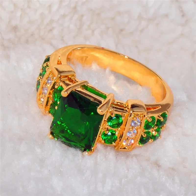 Trendy Green Crystal Ring Charm Gold Color Wedding Ring Women\'s Luxury Square Zirconia Promise Engagement Ring