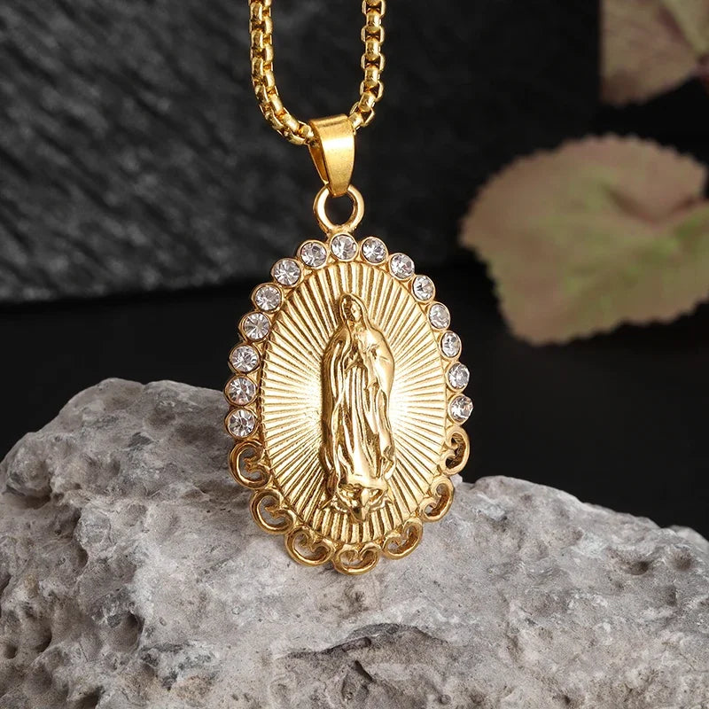 Beautiful Stainless Steel Catholic Virgin Mary Portrait Square Pendant Necklace for Men and Women Religious Catholic Jewelry