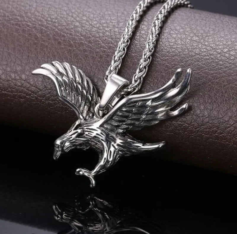 Retro Punk Style Ancient Egypt Isis Wings Horus Eagle Pendant Men's and Women's Fashion Necklace