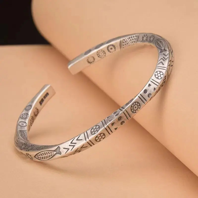 Silver-Plated Moebius Cuff Bangles Engraved Fish Elephant Totem Infinite Loop Bracelet Men's Twisted Armband Cuff Jewelry Gift
