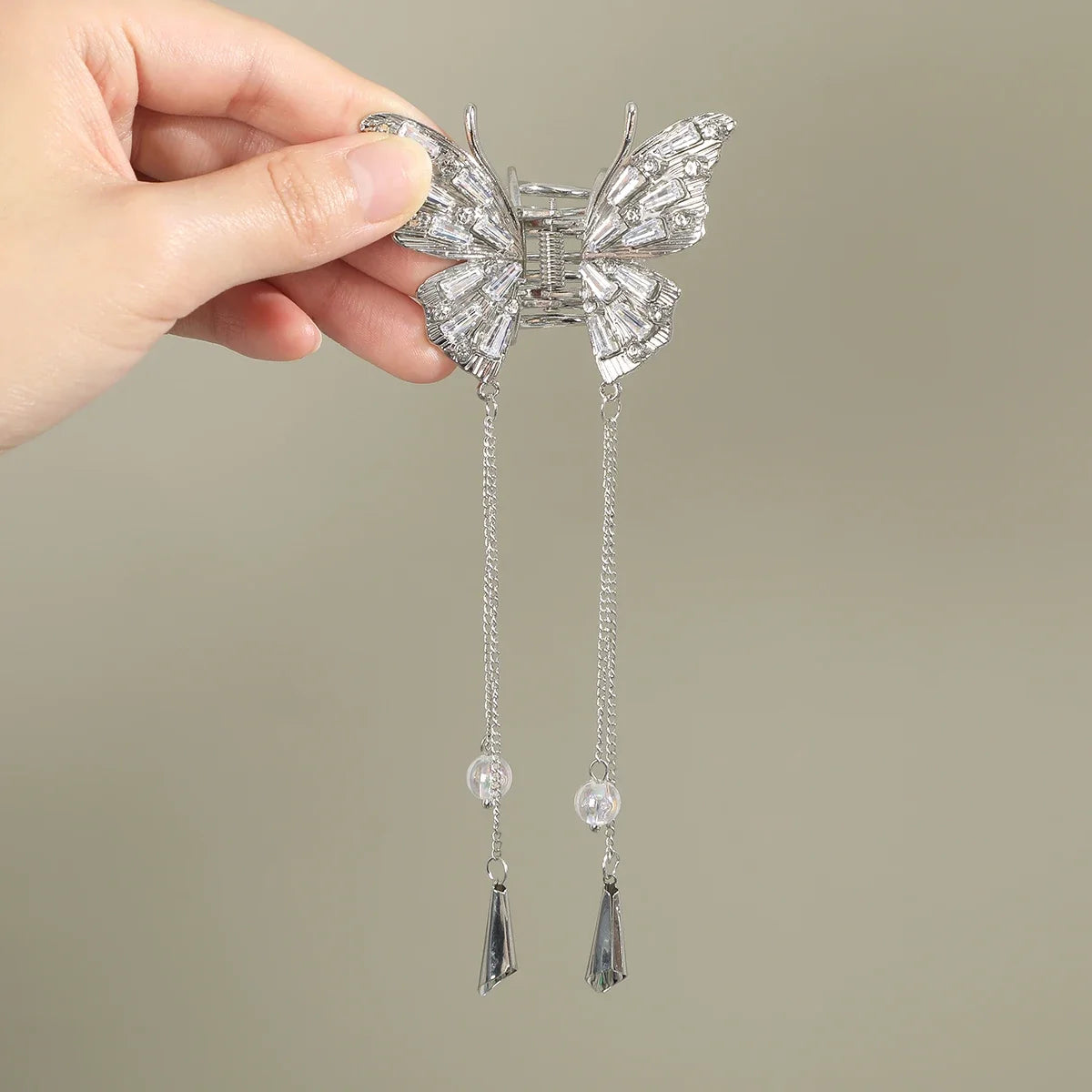 Crystal Butterfly Hair Claw Crab Clip for Women Girls Alloy Tassel Hair Clips Shark Clip Hair Accessories