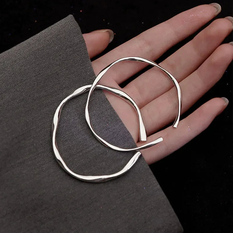 Minimalist Silver Plated Mobius Infinity Loop Cuff Bracelet for Women Trendy Vintage Cuff Bangles Party Jewelry Gift