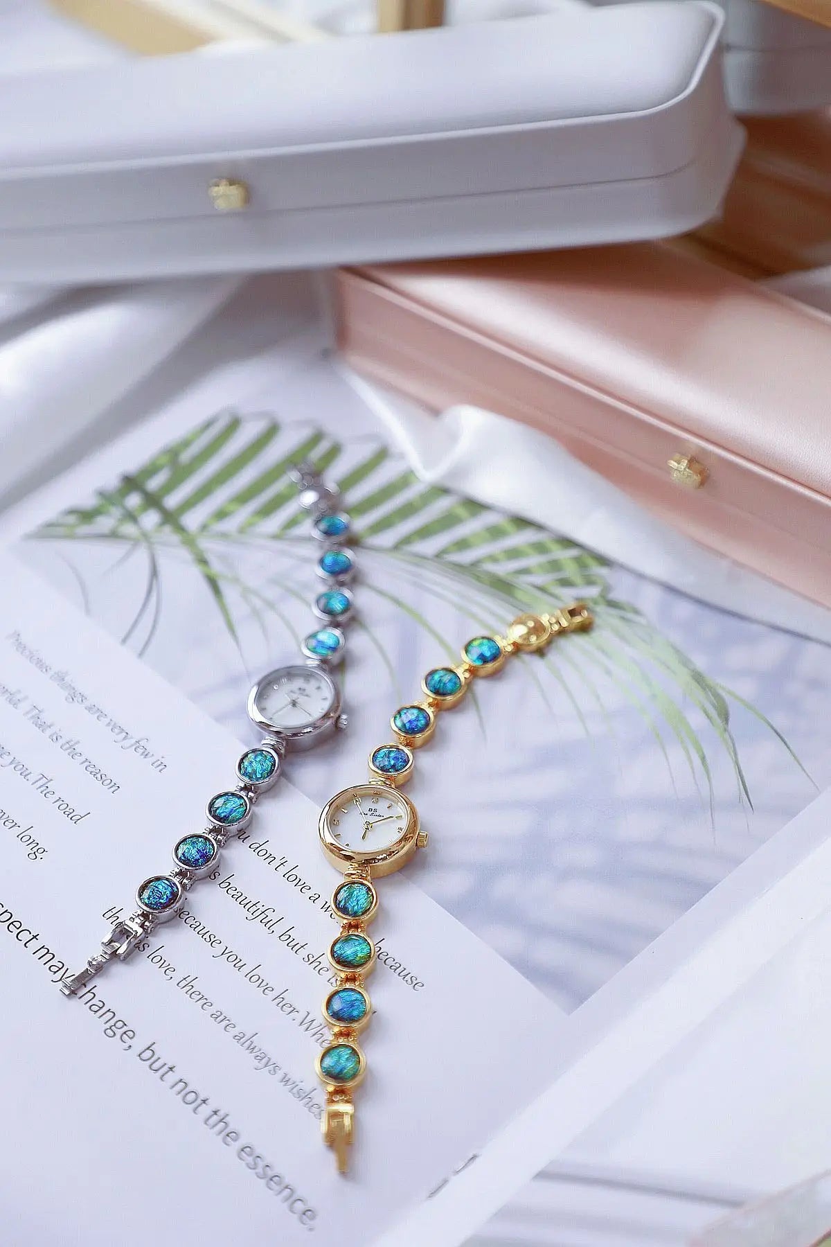 Fashion Ladies Quartz Wristwatches Luxury Peacock Stone Strap Watch for Women Girl Gift Clock Dropshipping Relojes Para Mujer