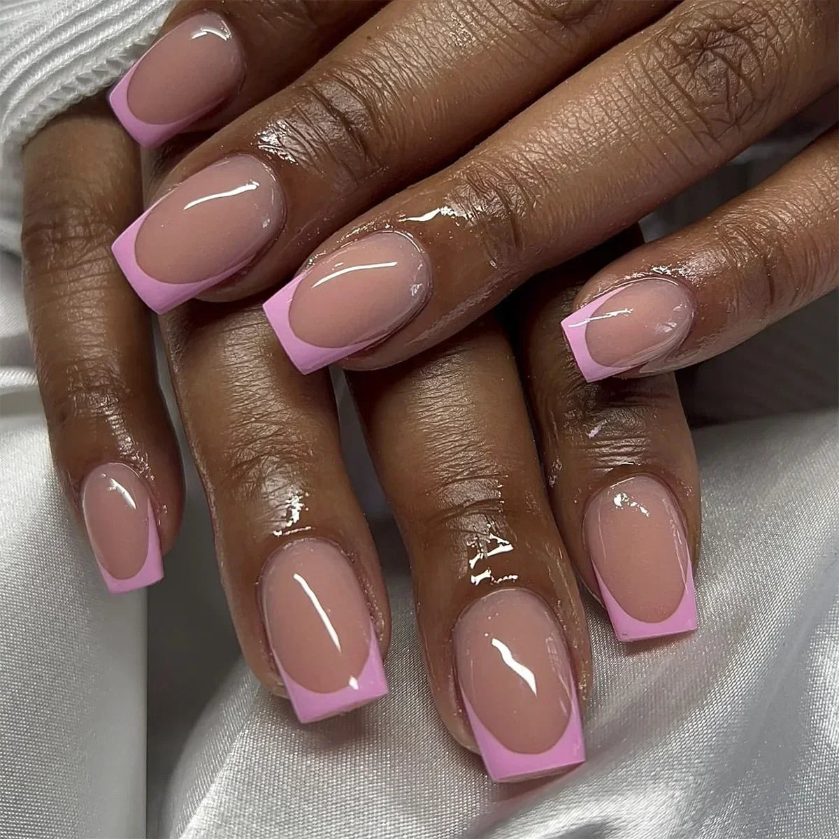 24Pcs Nude Pink Press on Nails Short Square False Nails Simple Gradient Nails Art Full Cover French Acrylic Nail Tips for Girls