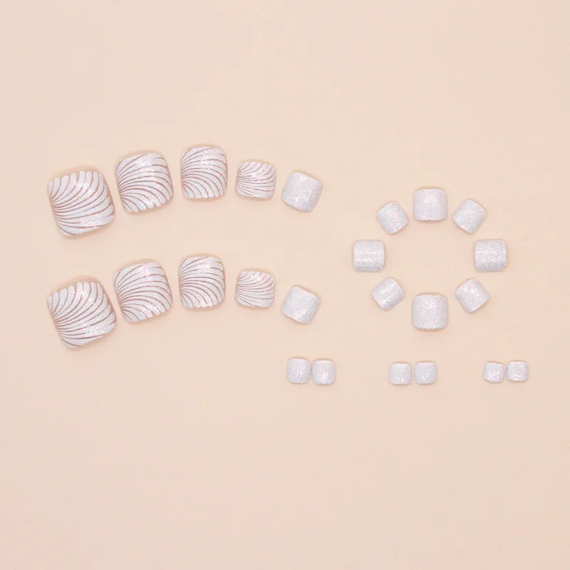 Shell Pattern Press on Nails Fake Nails Tips with Sticker False Toenail Design Butterfly Lovely Girl False Toenail