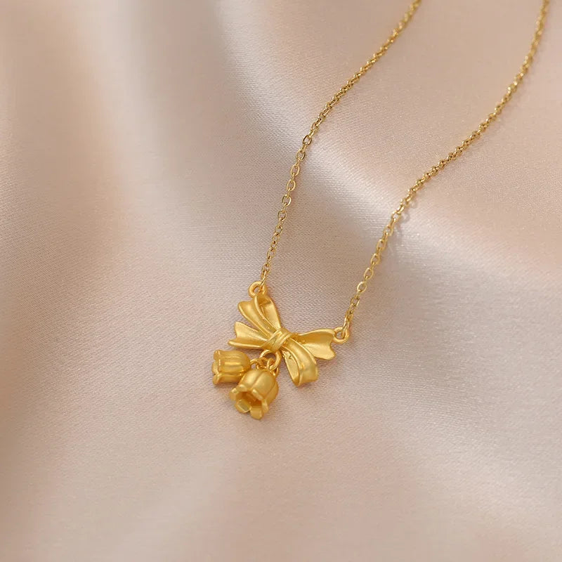 Stainless Steel Chain Classic Shiny Bowknot Pendant Necklace for Women Lady Vintage Jewelry Accessories Gifts