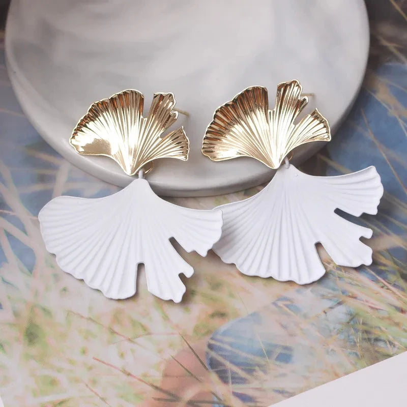 New Ginkgo Biloba Dangle Earrings for Women Gold Color Top Metal Statement Drop Earrings boucle d'oreille Unusual Earrings