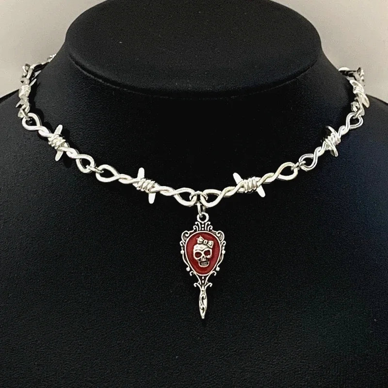 Sacred Heart necklace, small wire necklace, women's hip-hop, gothic, punk style, barbed wire, small thorn chain necklace, gift