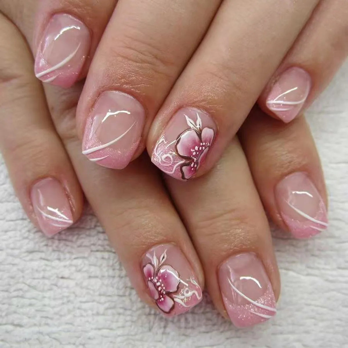 24pcs French Fake Nails Glitter Flower False Nails Short Square Press on Nails White Striped Nail Art for Colorful Spring Summer