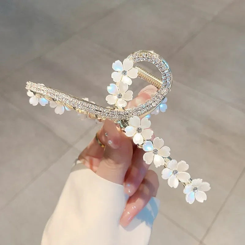 Pearl Flower Tassel Hair Claw for Women Cute Sweet Hair Clip Girls Fashion Elegance Headdress Korean Exquisite Hair Accessoires