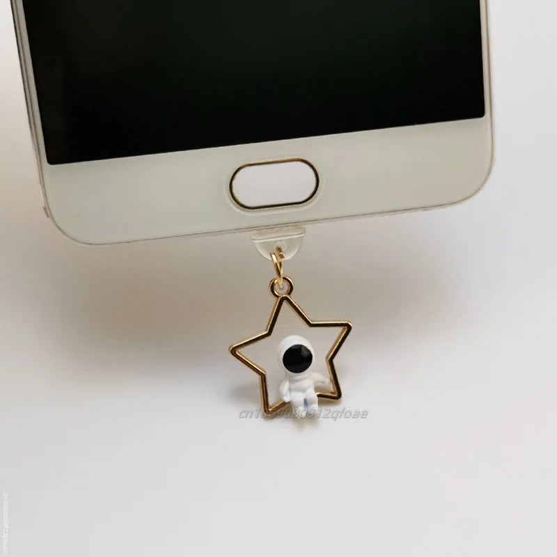 Astronaut Dust Plug Charm Cute Charge Port Anti Dust Plug Kawaii Usb Type C Plug For iPhone Earphone Jack Stopper Cap Pendant