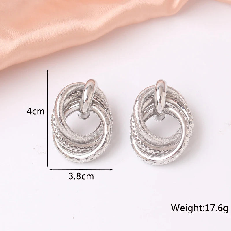 New Fashion Twist Dangle Earrings for Women Exaggerated Gold Color Metal Wrap Earrings European Ear Jewelry oorbellen