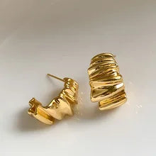 Personality Irregular Wavy Pleated Hoop Earrings for Women New Charm Gold Plated Stainless Steel Dangle Jewelry Accessories Gift