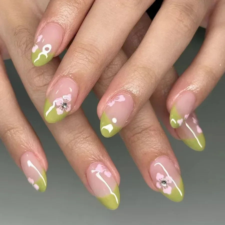 24Pcs Sweet Almond Nails Set Press On Nails Cute Mini Flower False Nail Floral Bow Diamond Full Cover Artificial Nails Art Tips