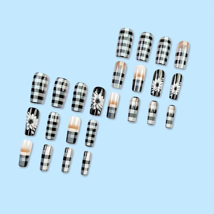 24Pcs Set Vintage False Nails with Glue Flower Checkered Press on Nails French Acrylic Nail Short Square Fake Nails Sweet Cool