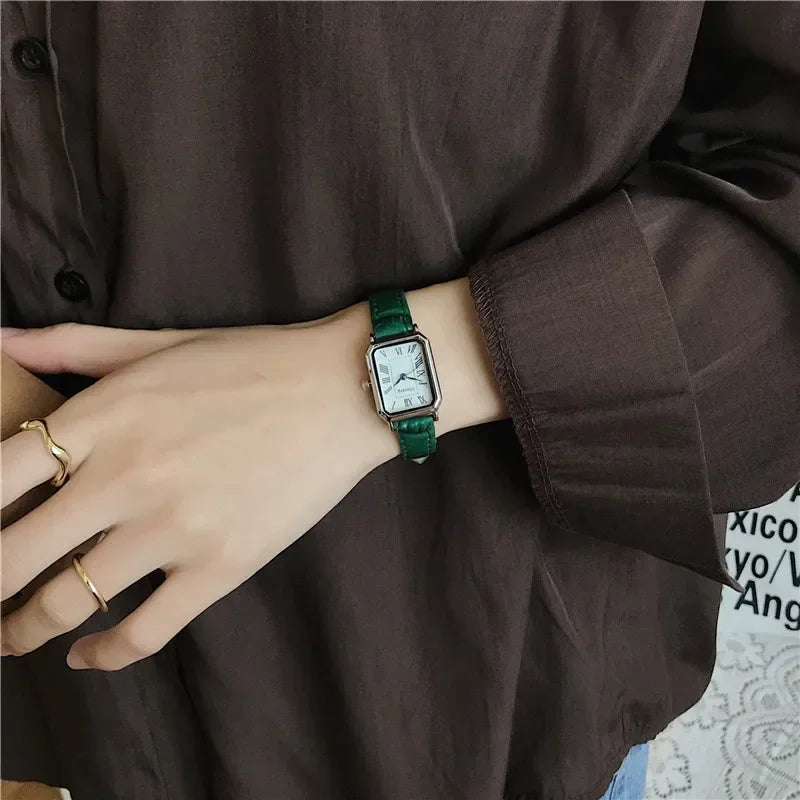 Retro Watches Classic Casual Quartz Dial Leather Strap Band Rectangle Clock Fashionable Wrist Watches for Women Harajuku Y2k