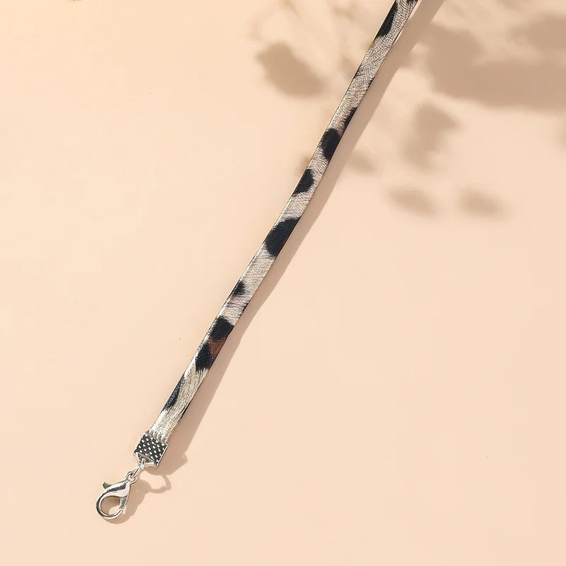 2025 New Simple Brown Colour Leopard print Personality Originality Necklace for Women Party Jewelry Accessories