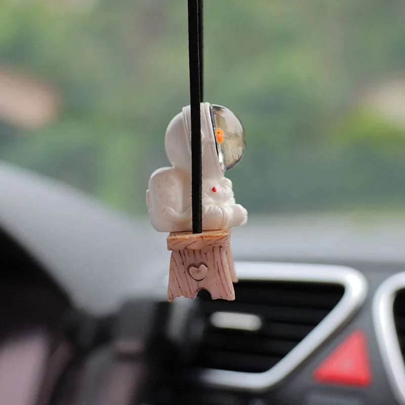 Car Accessories Interior Fun Ornaments Adorn Decors Car Decoration Creative Astronaut Pendant