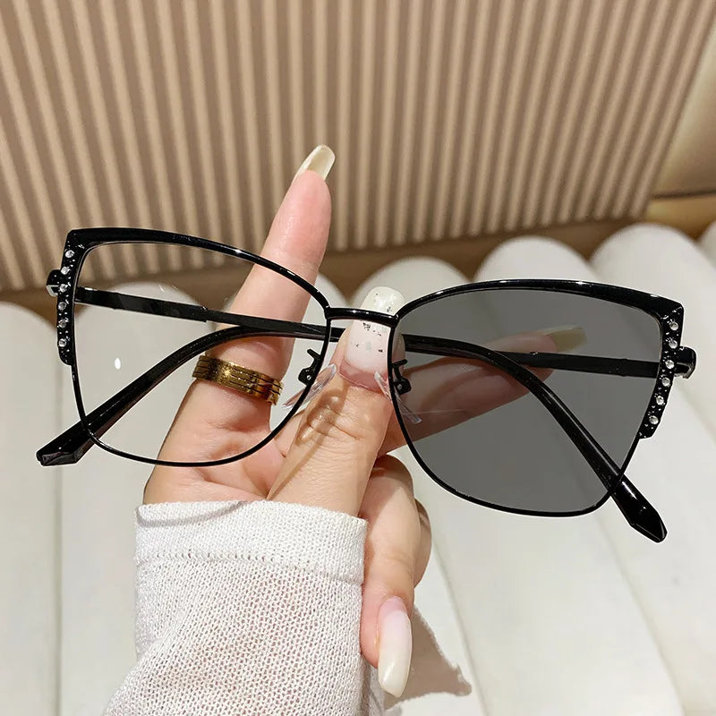Fashion Cat Eye Glasses Ultra-light Glasses Frame Retro Photochromic Eyeglasses Anti-blue Light Eyewear Metal Color-changing