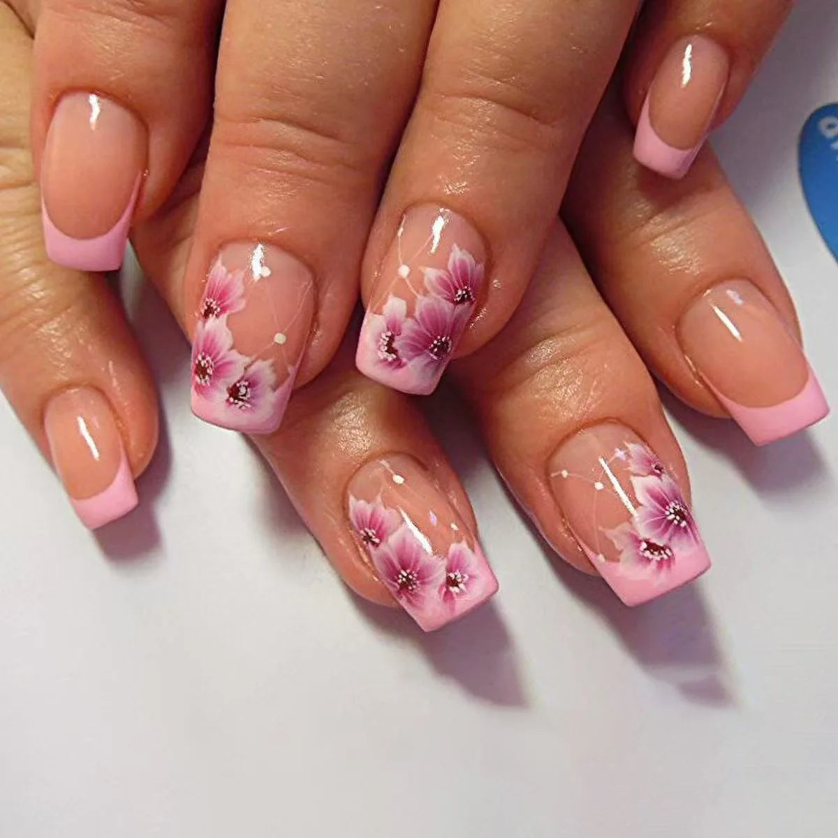 24pcs French Fake Nails Glitter Flower False Nails Short Square Press on Nails White Striped Nail Art for Colorful Spring Summer