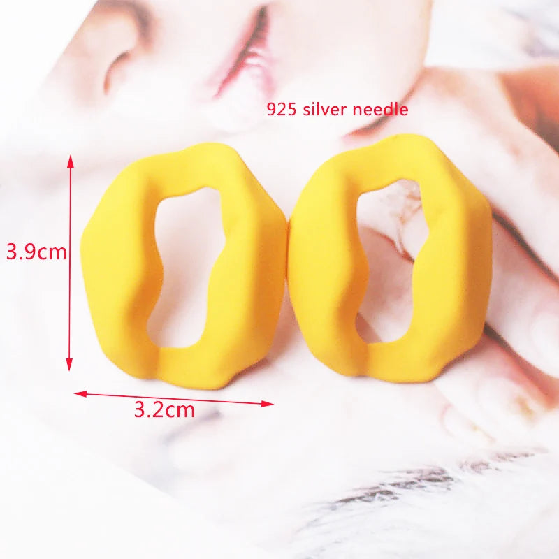 New Women Dangle Earrings Yellow Metal Pendants Geometric Imitation Pearl Drop Earrings Korean Fashion Ear Jewelry pendientes