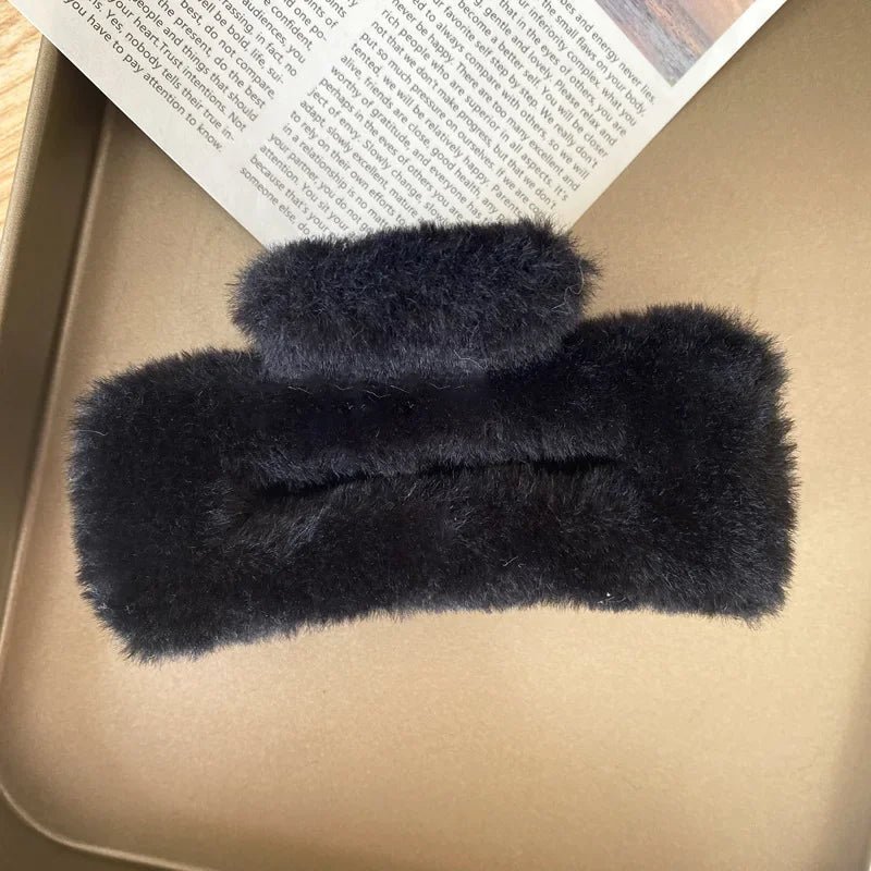 Winter Plush Square Hair Claw for Women Korean Elegant Acrylic Hairpins Faux Fur Hair Clip Pink Barrette Crab Hair Accessories