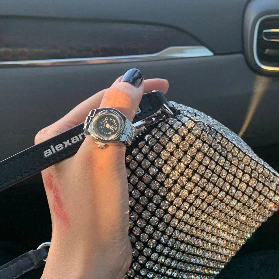 Vintage Punk Quartz Finger Watch Ring for Women Men Couple Rings Digital Watches Elastic Stretchy Finger Band Ring Jewelry Clock