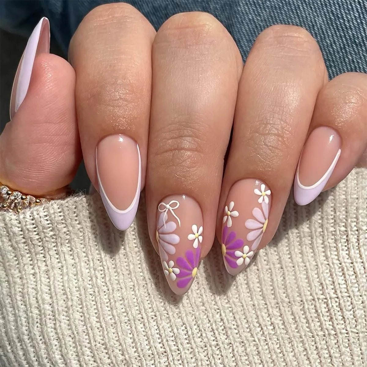 24Pcs 3D Flower Almond Nail Set Press on Nails with 3D Wave Drill False Nails French Tip Full Cover Artificial Nails Art Tips