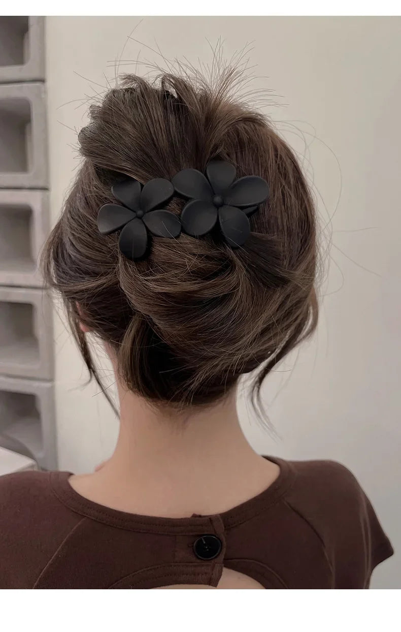 Summer New Hair Clips Accessories Elegant Frosted Butterfly Flower Barrettes Women Simplicity Hairpins Simple Duckbill Headwear