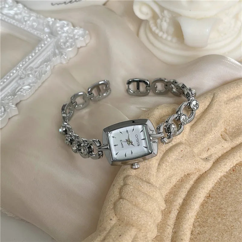 Fashion Women Quartz Watches Rhinestone Studded Bracelet Watch Square Dial Luxury Ladies Watch Gift Dropshipping Clock Relojes