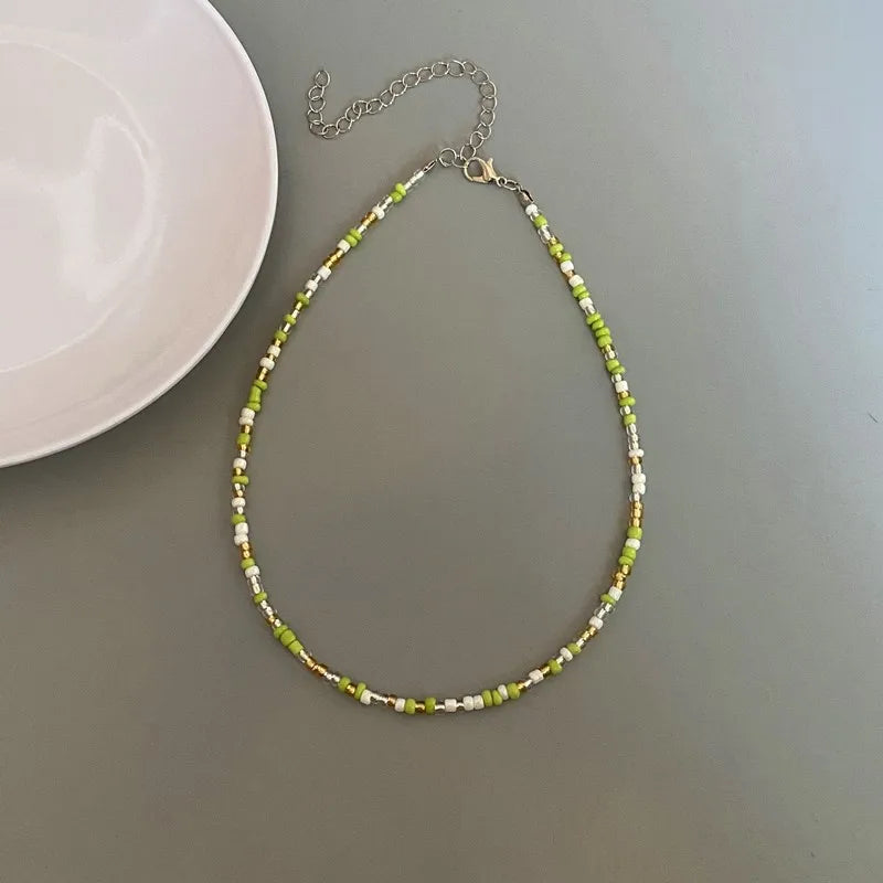 Fashion Choker Necklace for Girl Women White Color Nature Shell Love Heart Fashion Short Necklace Gift for Friend Spring Summer
