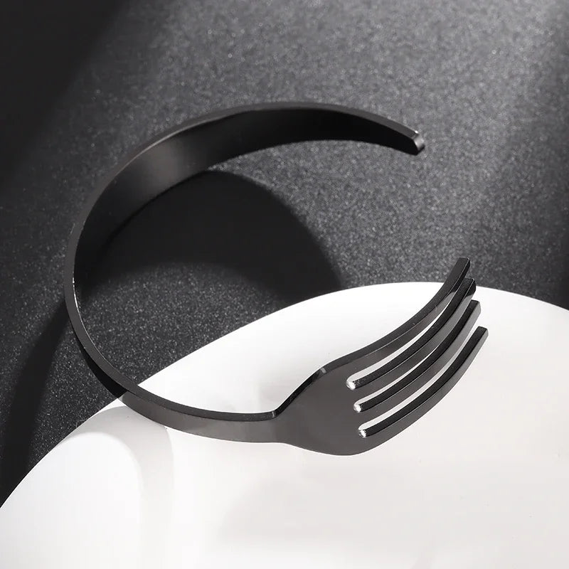 Silver-Plated Moebius Cuff Bangles Engraved Fish Elephant Totem Infinite Loop Bracelet Men's Twisted Armband Cuff Jewelry Gift