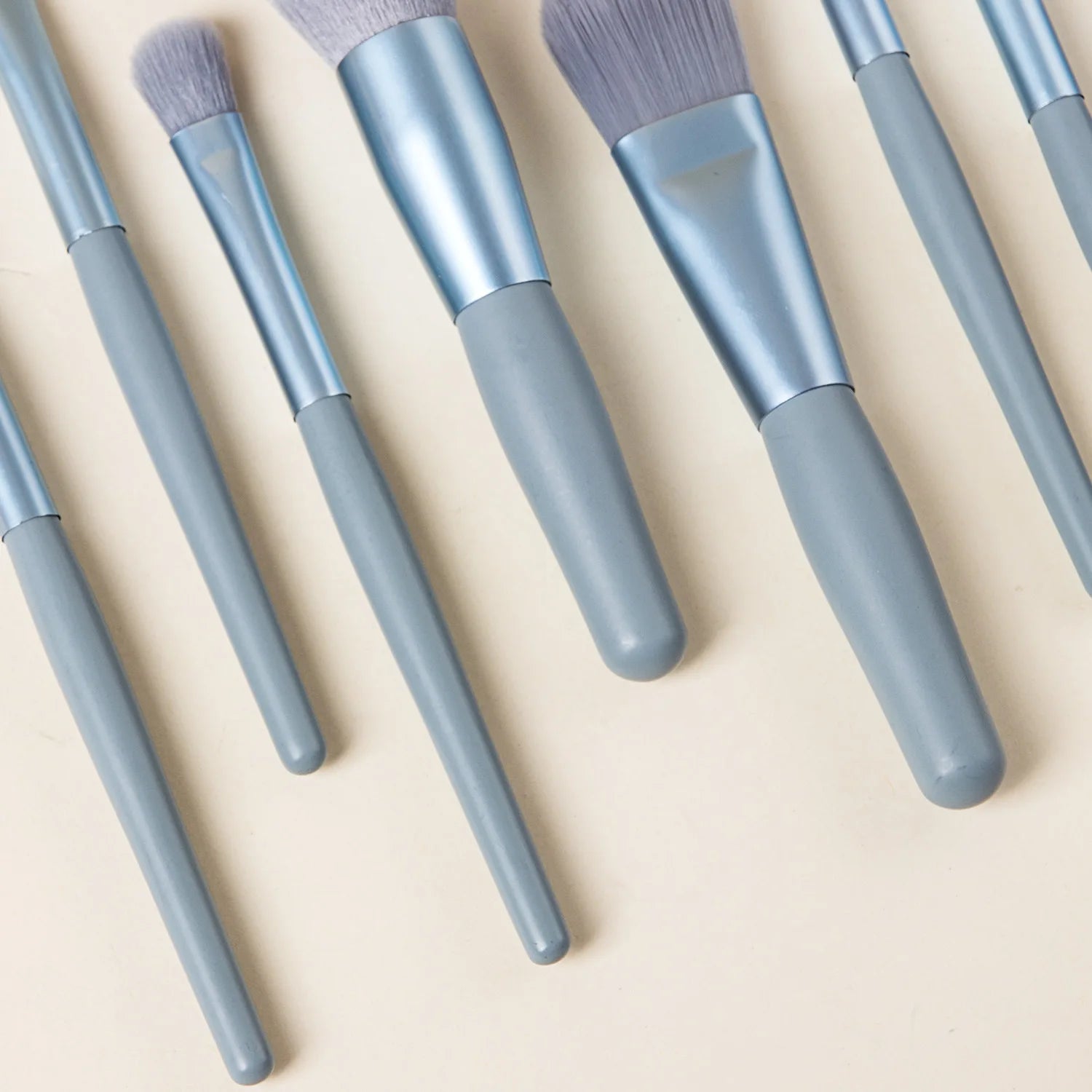 New 8Pcs Makeup Brush Set Makeup Concealer Brush Blush Loose Powder Brush Eye Shadow Highlighter Foundation Brush Beauty Tools