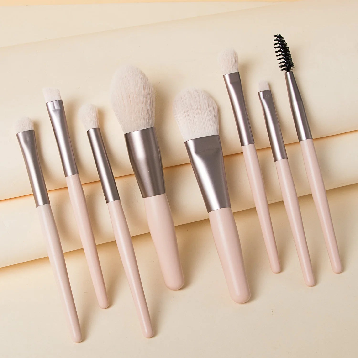 New 8Pcs Makeup Brush Set Makeup Concealer Brush Blush Loose Powder Brush Eye Shadow Highlighter Foundation Brush Beauty Tools