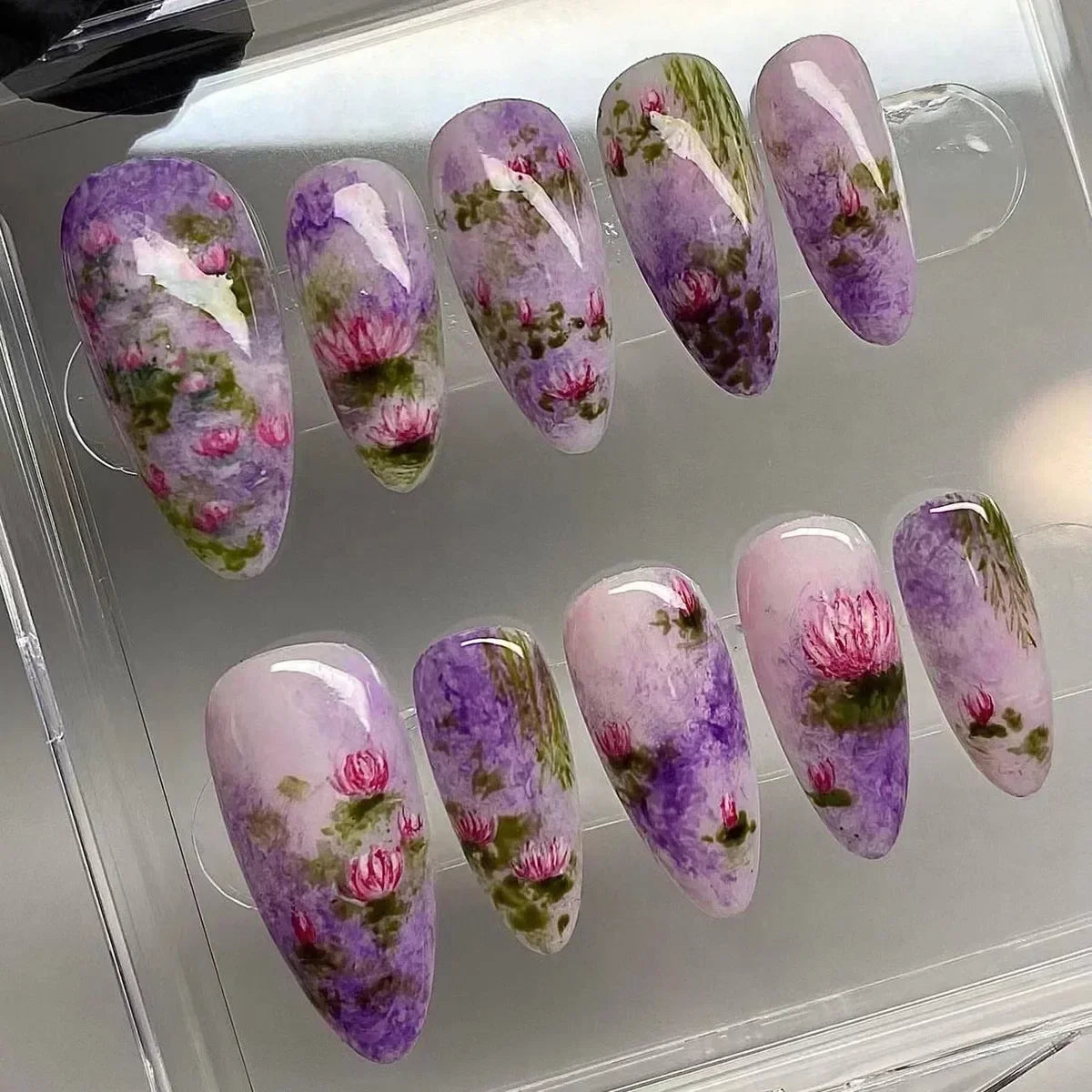 24Pcs Sweet Almond Nails Set Press On Nails Cute Mini Flower False Nail Floral Bow Diamond Full Cover Artificial Nails Art Tips