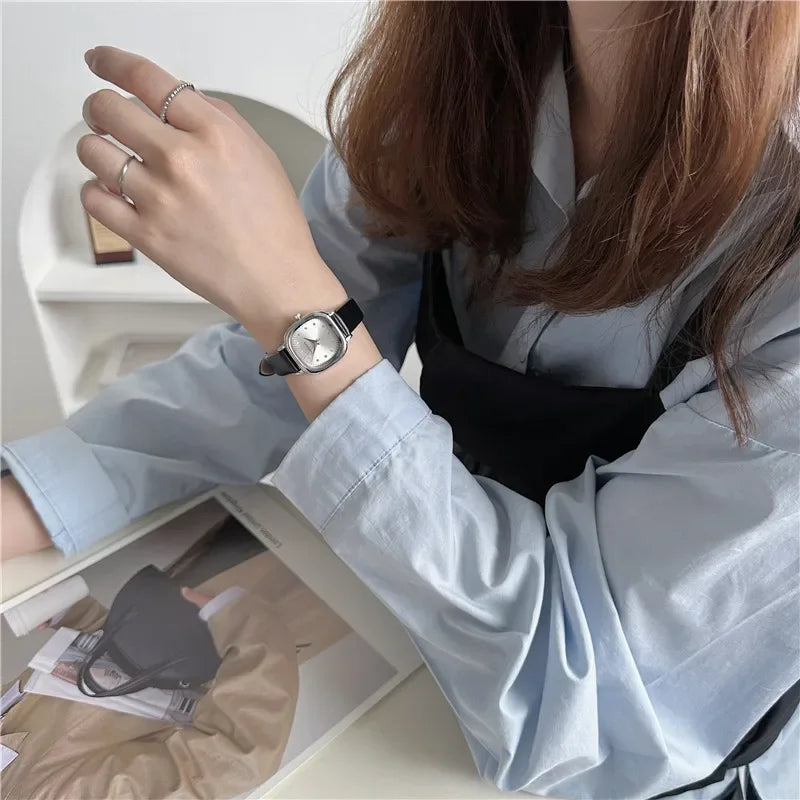 Luxury Women Quartz Watch Leather Strap Small Square Dial Green Watch Casual Fashion Versatile Vintage Wristwatches Dropshipping