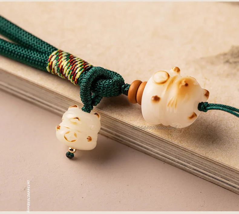 Cute Bodhi Lucky Cat Mobile Phone Wrist Hanging Chain Pendant Pendant Exquisite Anti-loss Drop-resistant Mobile Case Lanyard